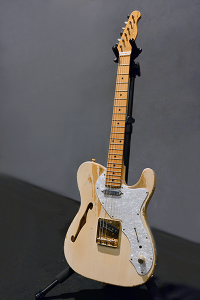 石井真之のギター